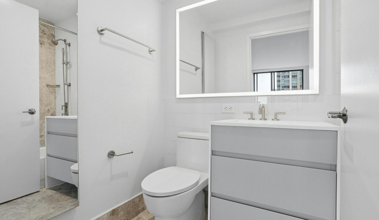 West End Towers Apartment R21C — official Brodsky photo