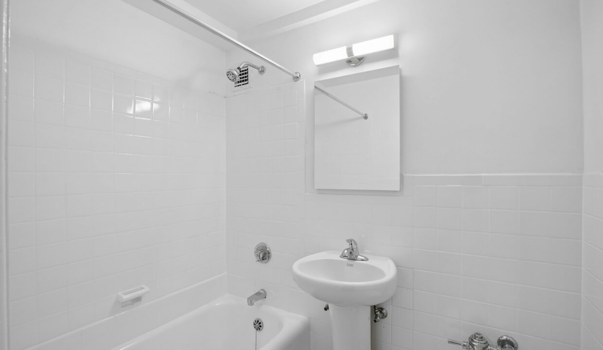 Beaux Arts II - 310 E 44 Apartment 1408 — official Brodsky photo