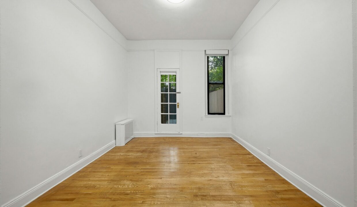 48 Greenwich Avenue Apartment 1B — official Brodsky photo