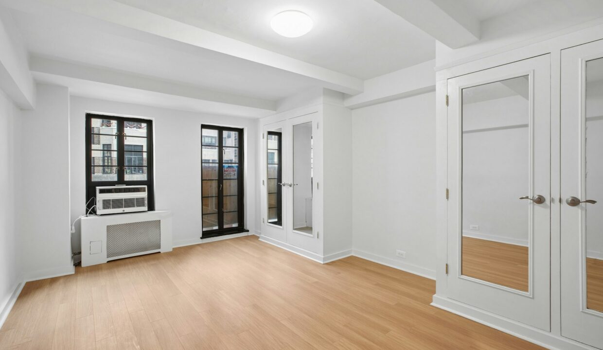 Beaux Arts II - 310 E 44 Apartment 1408 — official Brodsky photo