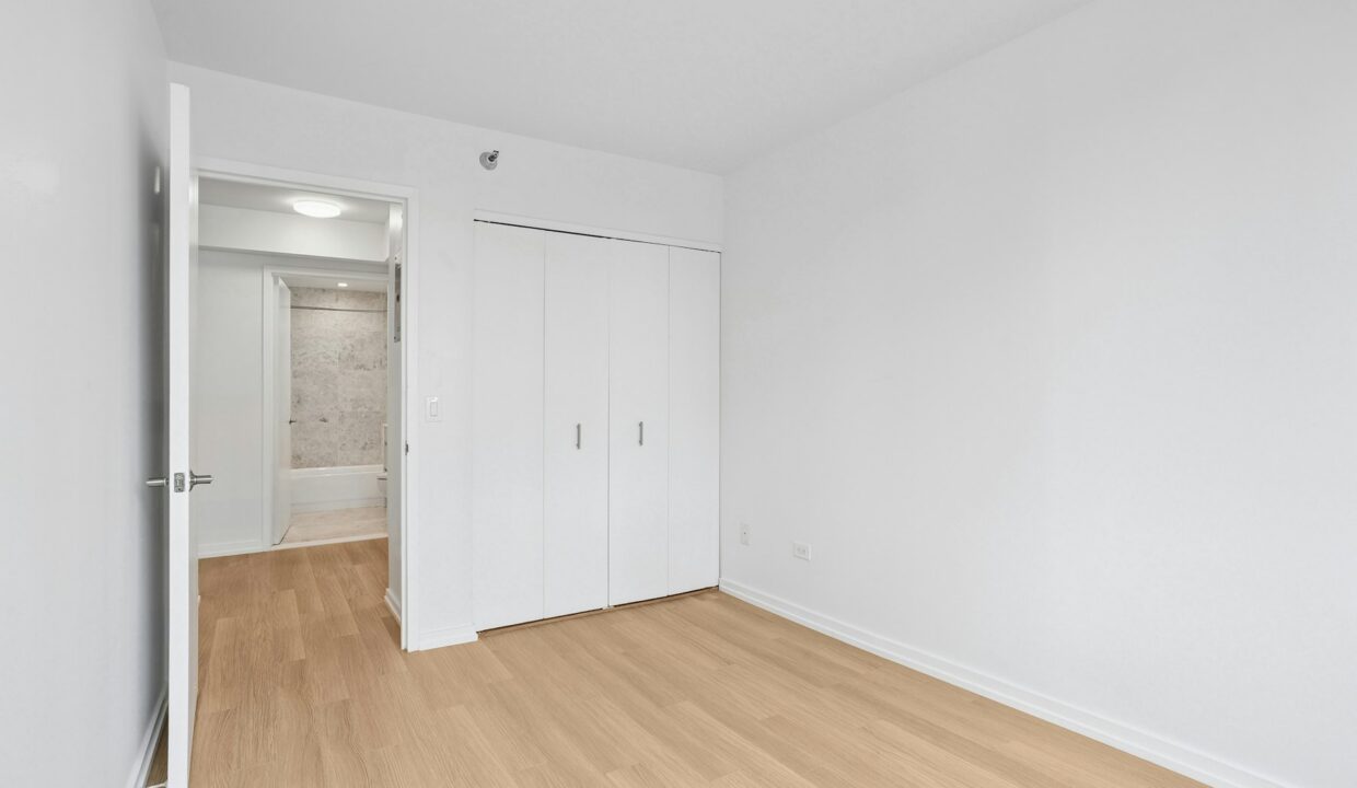 West End Towers Apartment R21C — official Brodsky photo