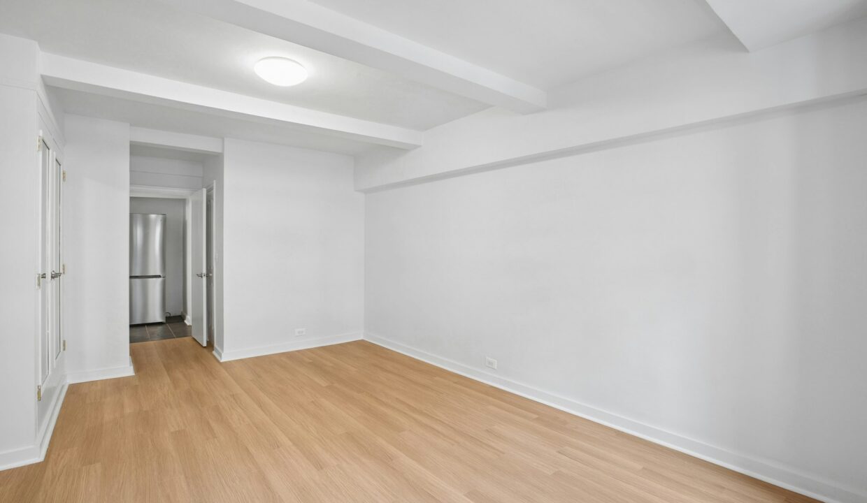 Beaux Arts II - 310 E 44 Apartment 1408 — official Brodsky photo