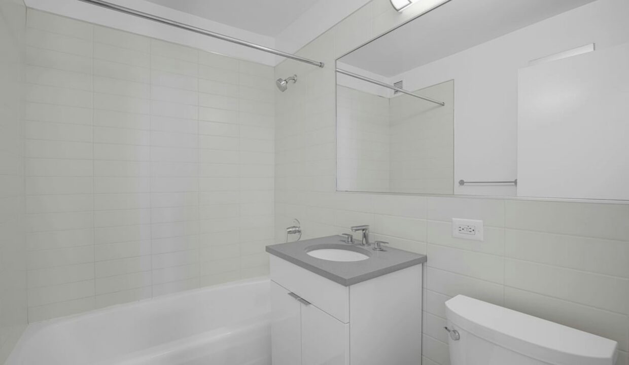 200W60 Apartment 28C — official Brodsky photo