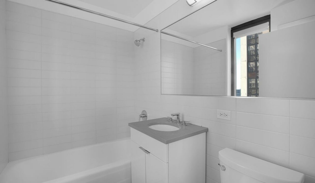 200W60 Apartment 28C — official Brodsky photo