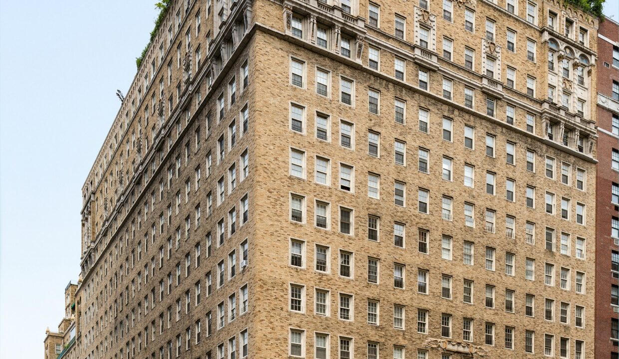 24 Fifth Avenue Apartment 1114 — official Brodsky photo