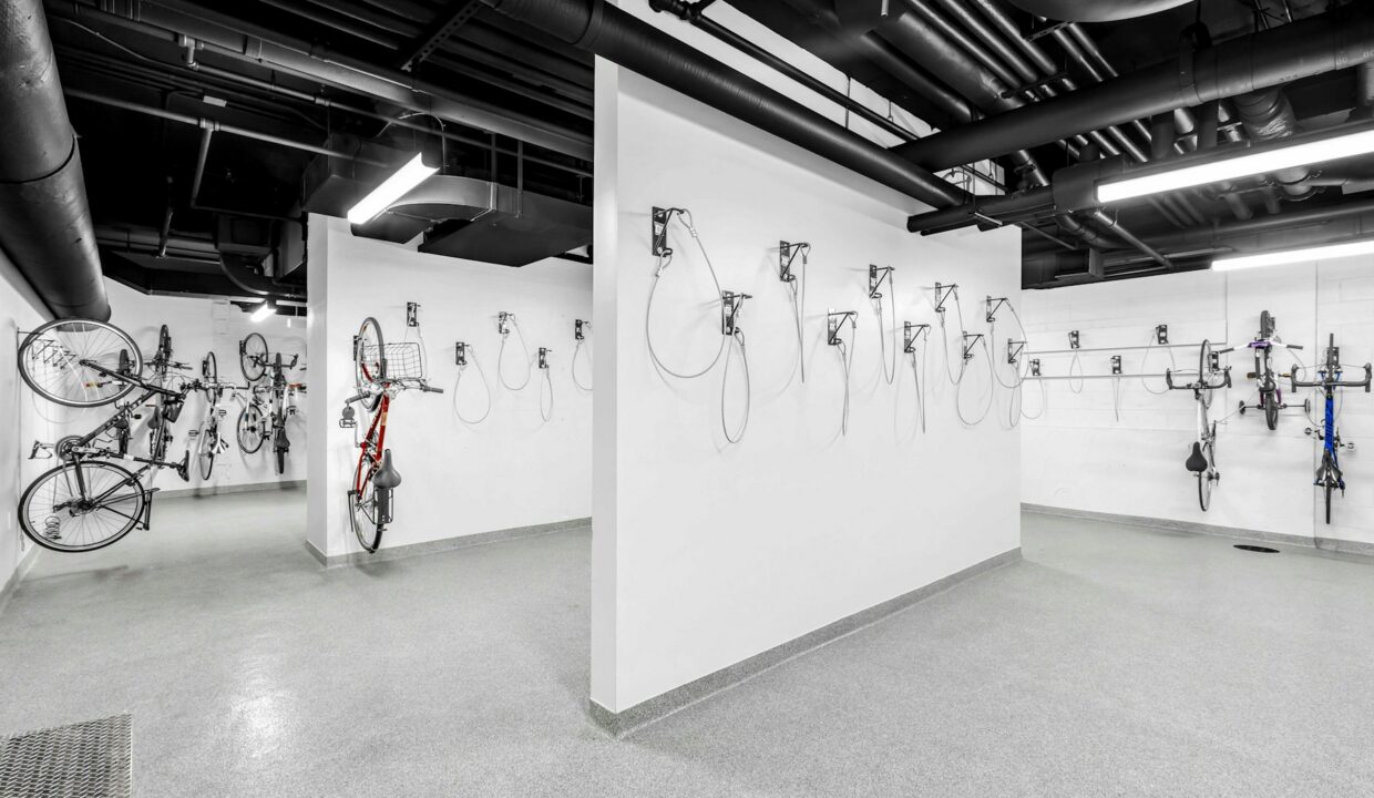 200W60 Apartment 24G — official Brodsky photo