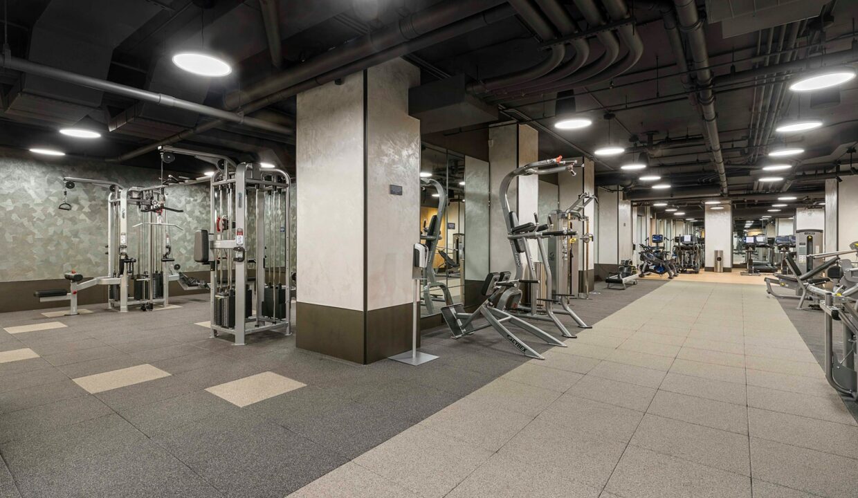 200W60 Apartment 24G — official Brodsky photo