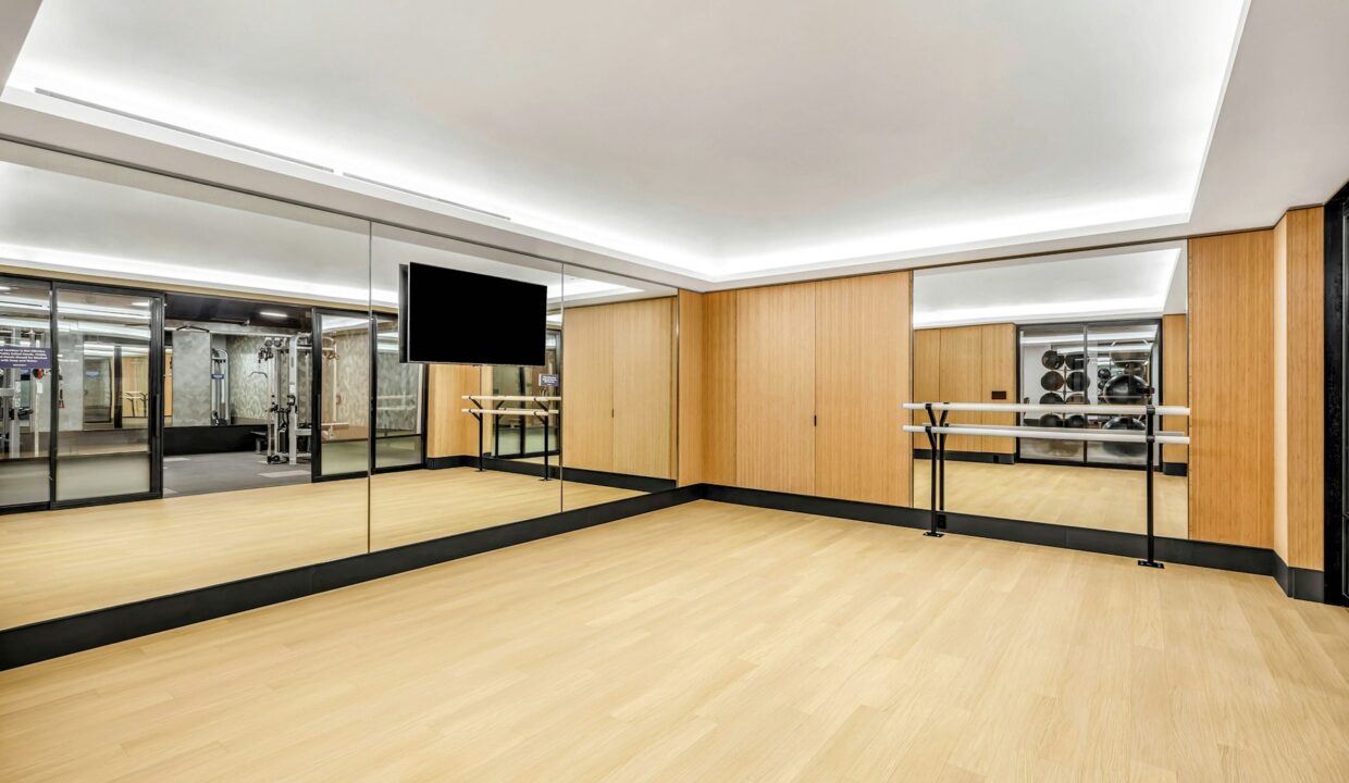 200W60 Apartment 24G — official Brodsky photo
