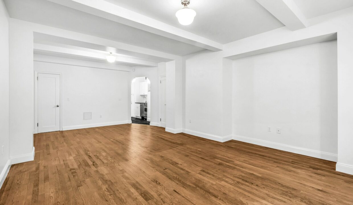 Beaux Arts I - 307 E 44 Apartment 721 — official Brodsky photo