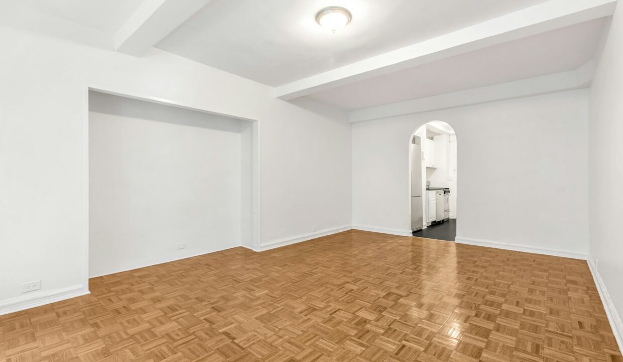 Beaux Arts I - 307 E 44 Apartment 304 — official Brodsky photo