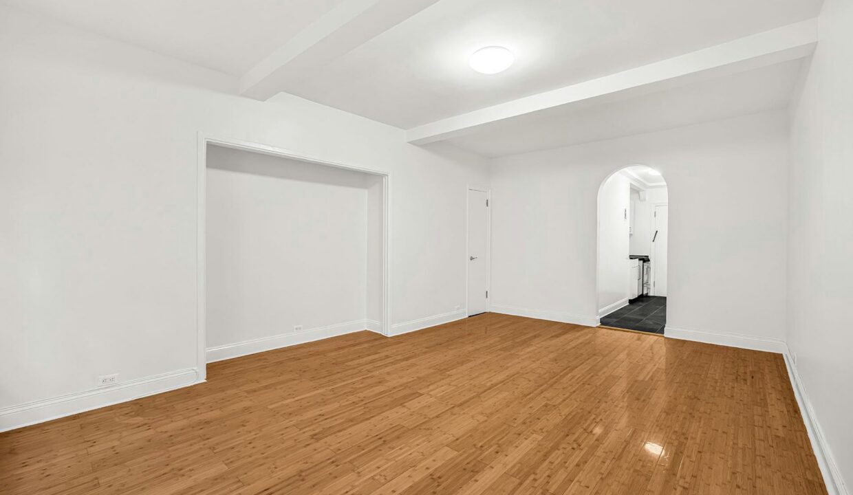 Beaux Arts I - 307 E 44 Apartment 309 — official Brodsky photo