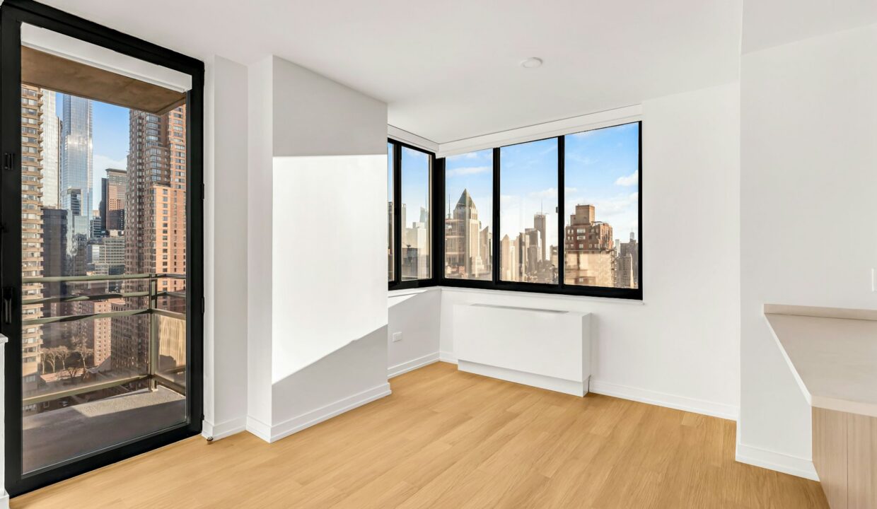 200W60 Apartment 24G — official Brodsky photo