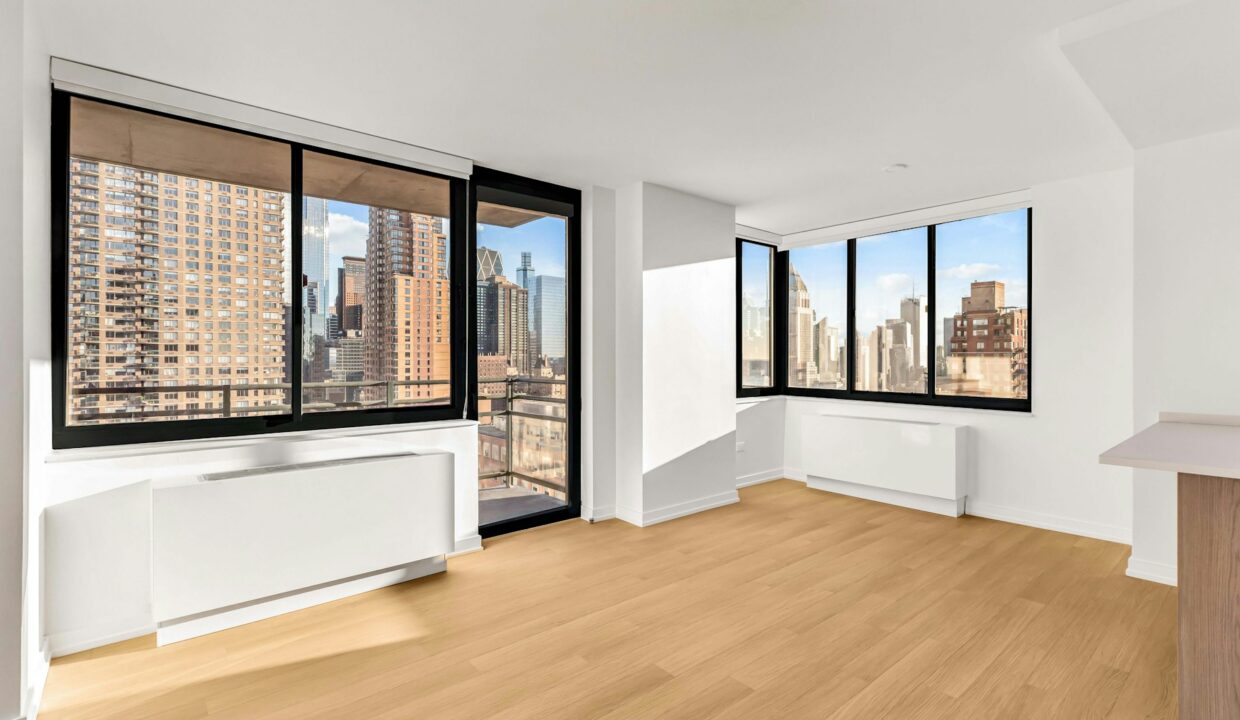 200W60 Apartment 24G — official Brodsky photo