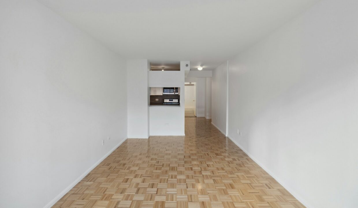 West End Towers Apartment P3M — official Brodsky photo