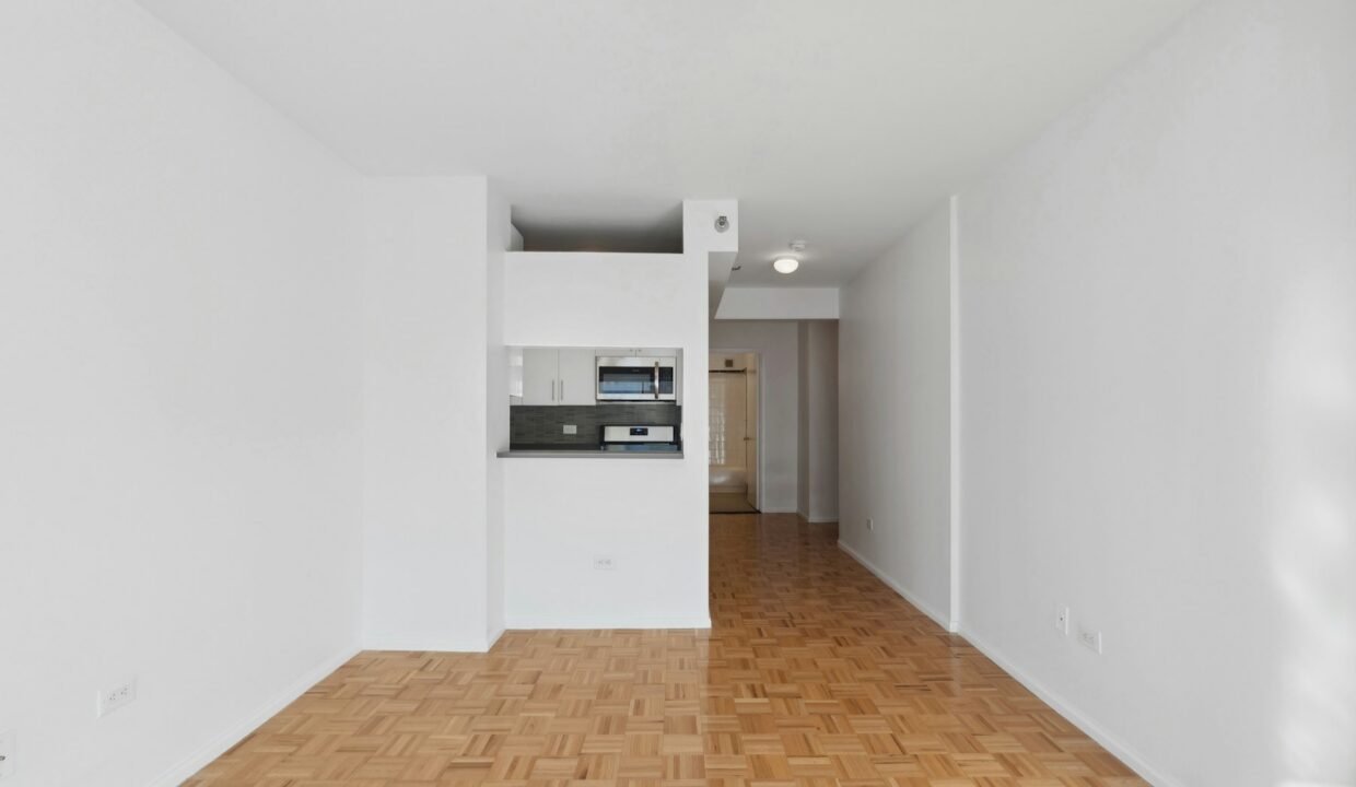 West End Towers Apartment P3M — official Brodsky photo