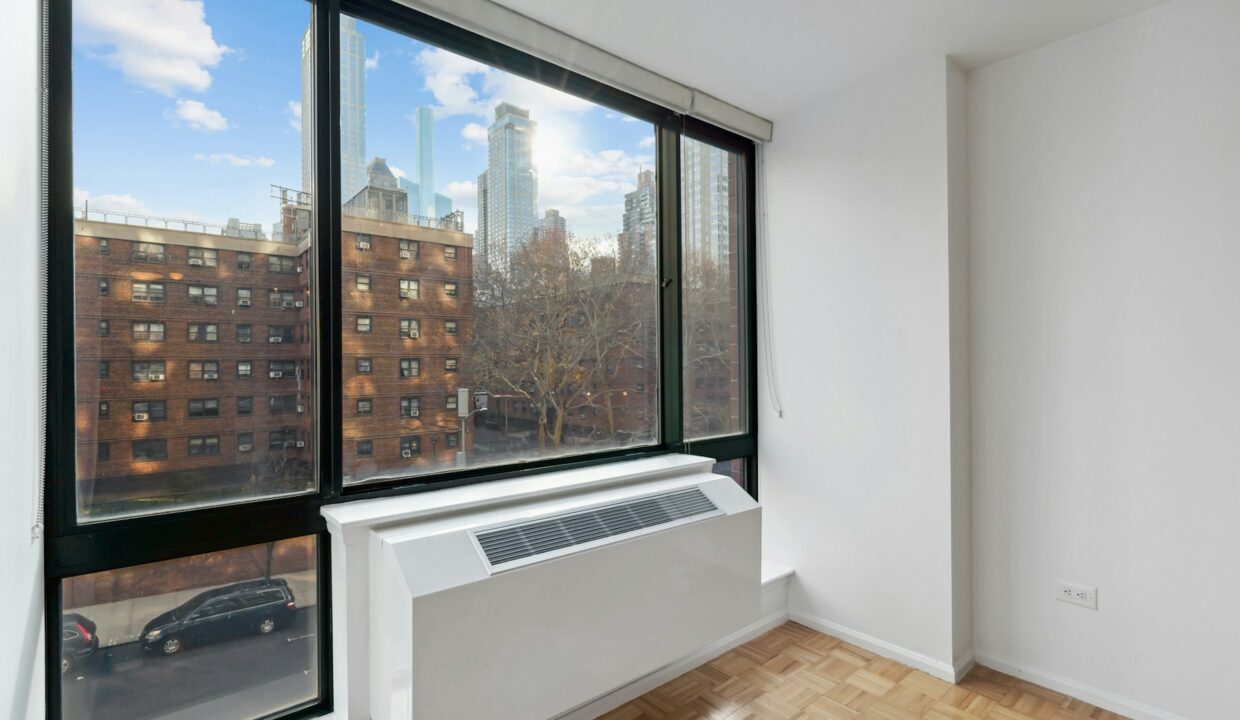 West End Towers Apartment P3M — official Brodsky photo