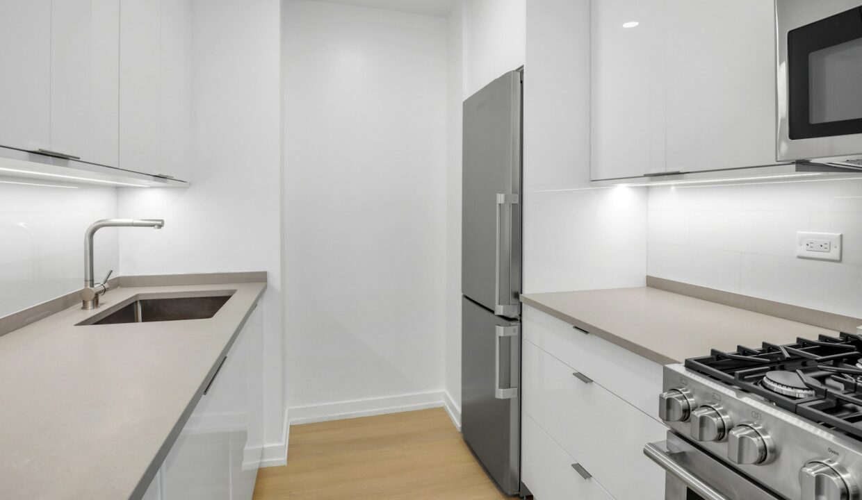 West End Towers Apartment P7G — official Brodsky photo
