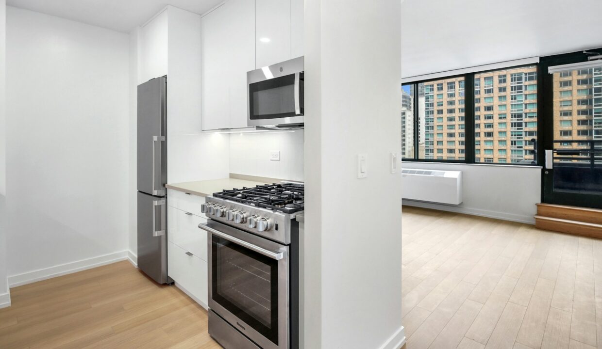 West End Towers Apartment P7G — official Brodsky photo