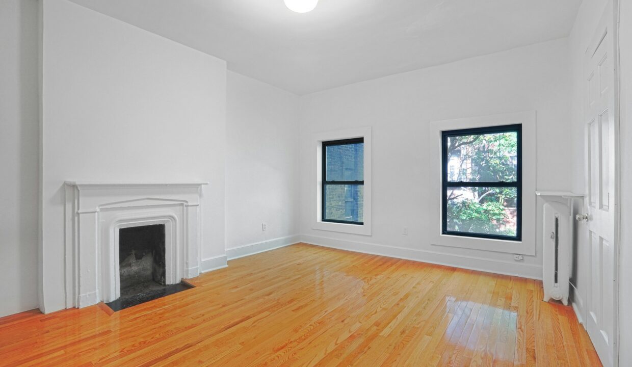 235 West 13th Street Apartment 8 — official Brodsky photo