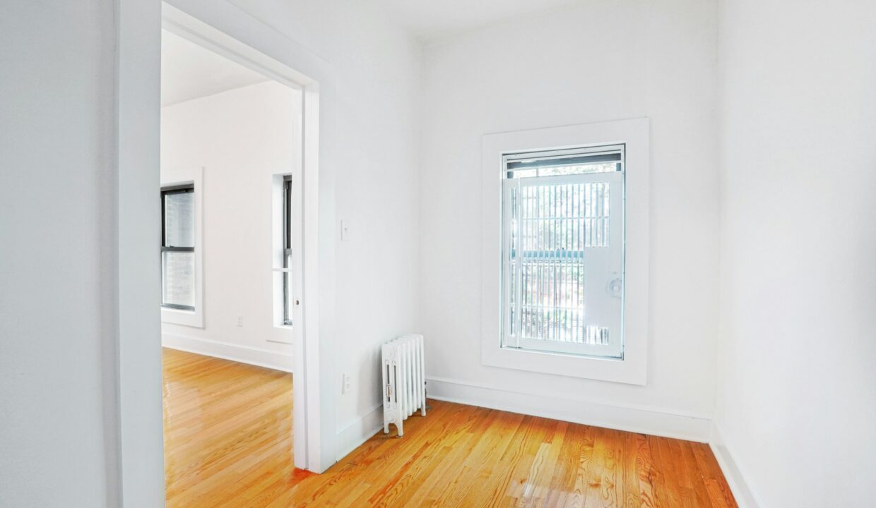 235 West 13th Street Apartment 8 — official Brodsky photo