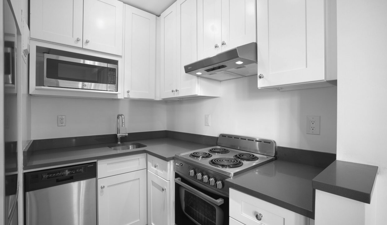 24 Fifth Avenue Apartment 732 — official Brodsky photo