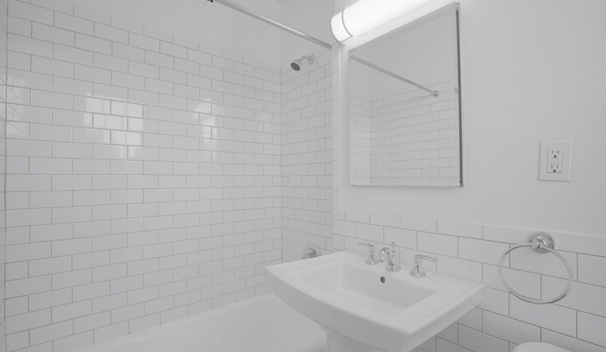 24 Fifth Avenue Apartment 732 — official Brodsky photo