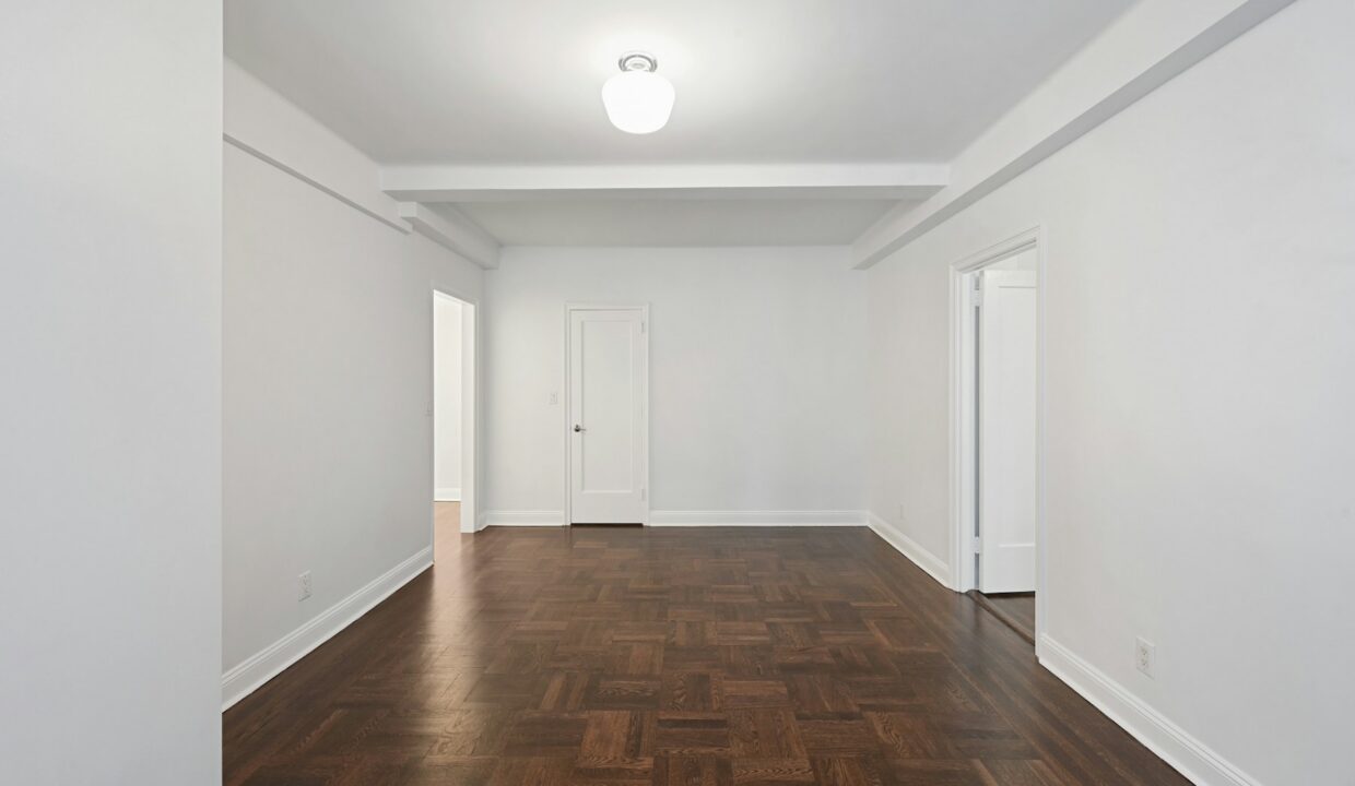 24 Fifth Avenue Apartment 823 — official Brodsky photo