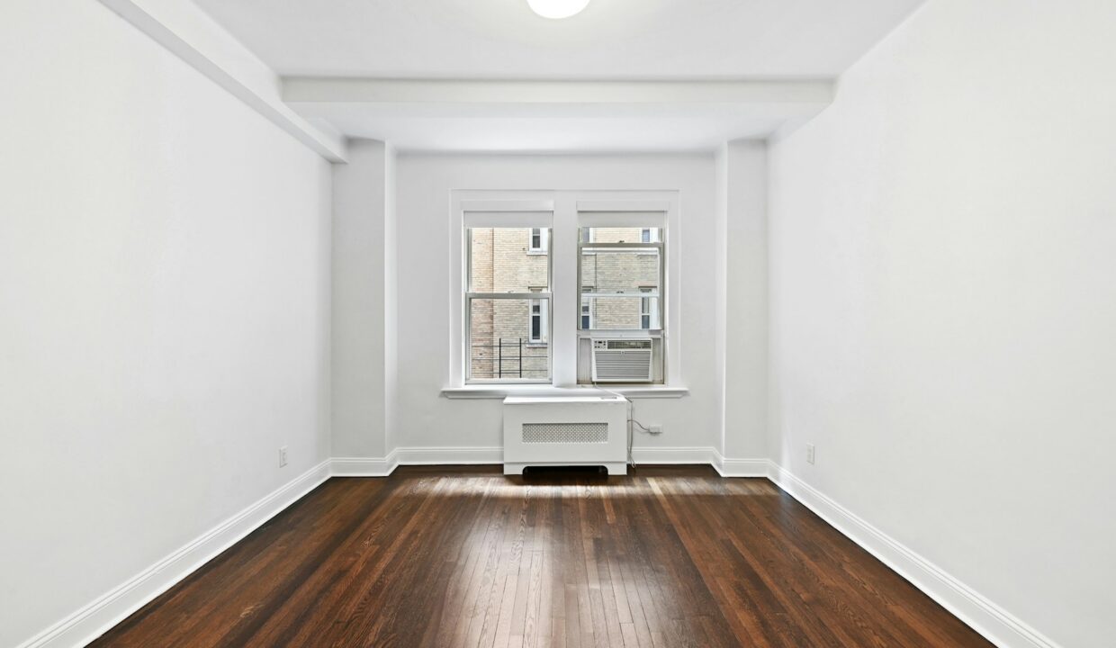 24 Fifth Avenue Apartment 823 — official Brodsky photo