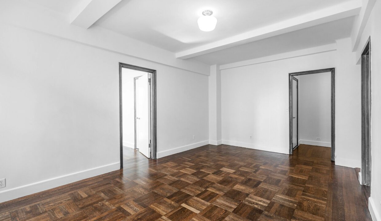 24 Fifth Avenue Apartment 1114 — official Brodsky photo