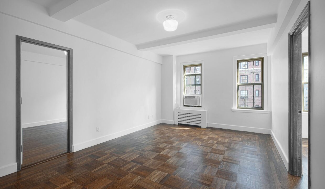 24 Fifth Avenue Apartment 1114 — official Brodsky photo