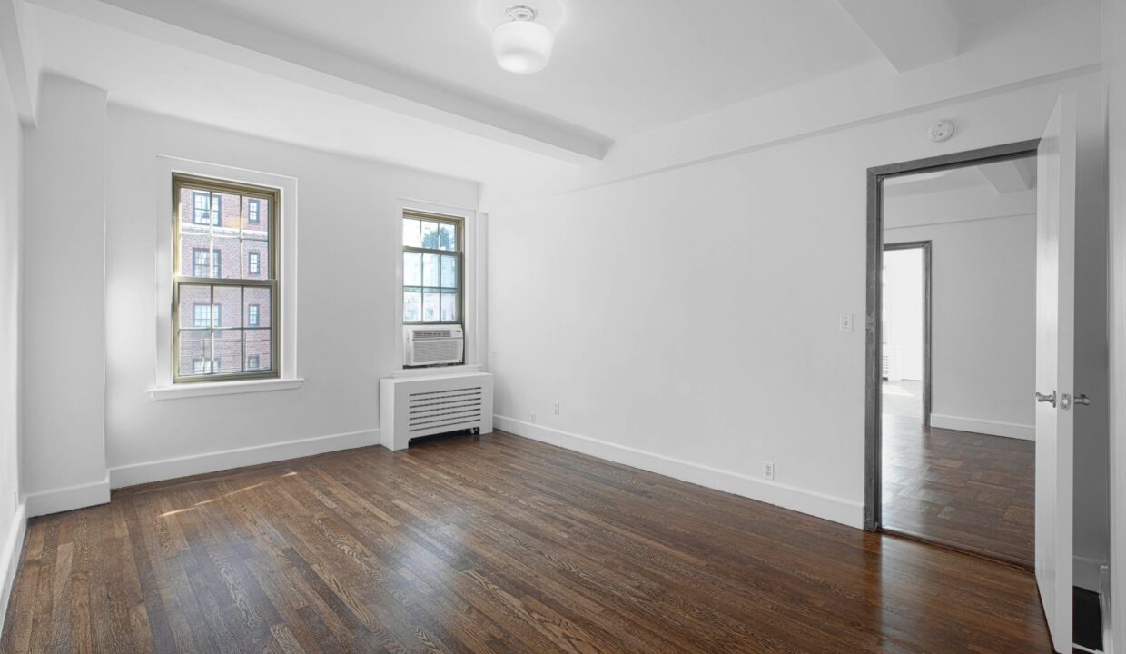 24 Fifth Avenue Apartment 1114 — official Brodsky photo