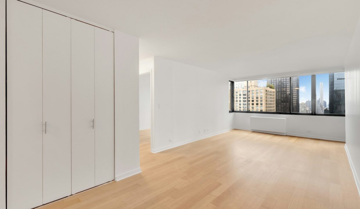 South Park Tower Apartment 35N — official Brodsky photo