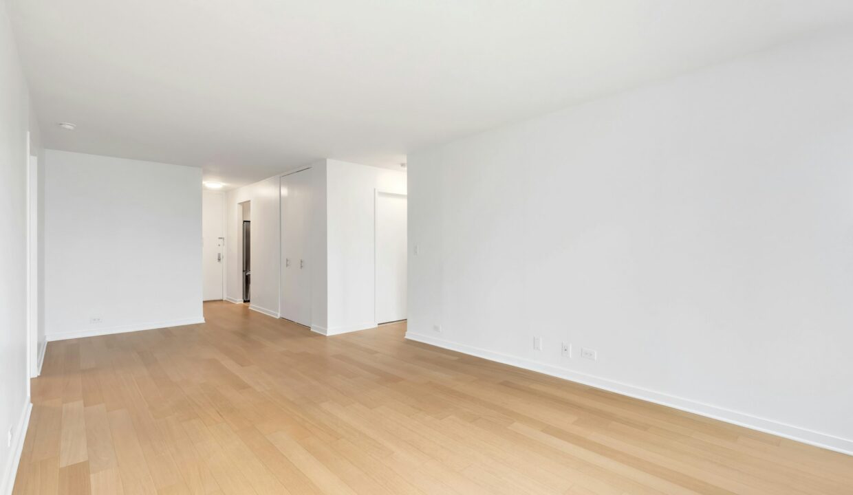 South Park Tower Apartment 35N — official Brodsky photo