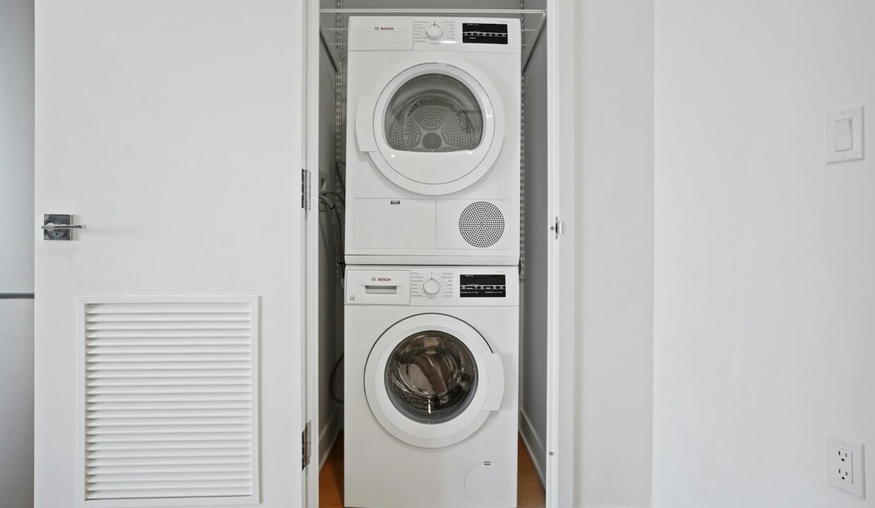 Brooklyn Crossing Apartment 3008 — official Brodsky photo