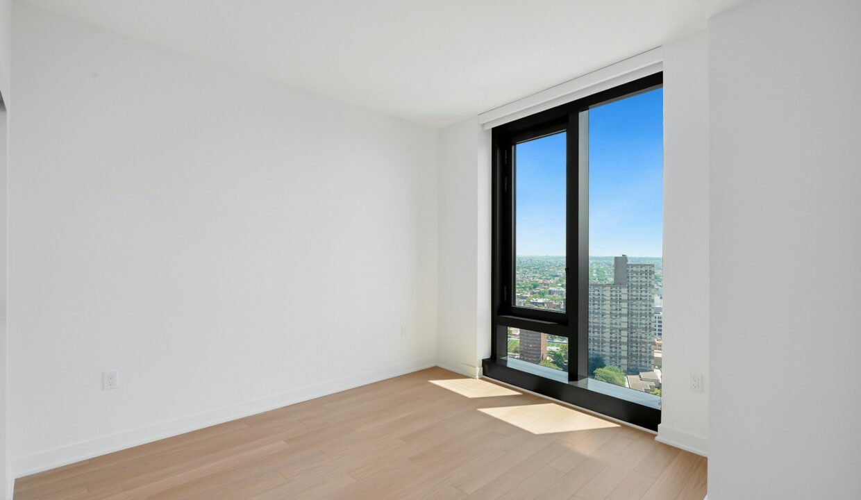 Brooklyn Crossing Apartment 3008 — official Brodsky photo