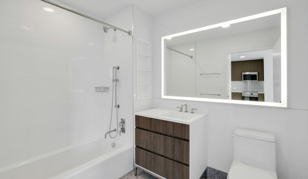 Brooklyn Crossing Apartment 3008 — official Brodsky photo