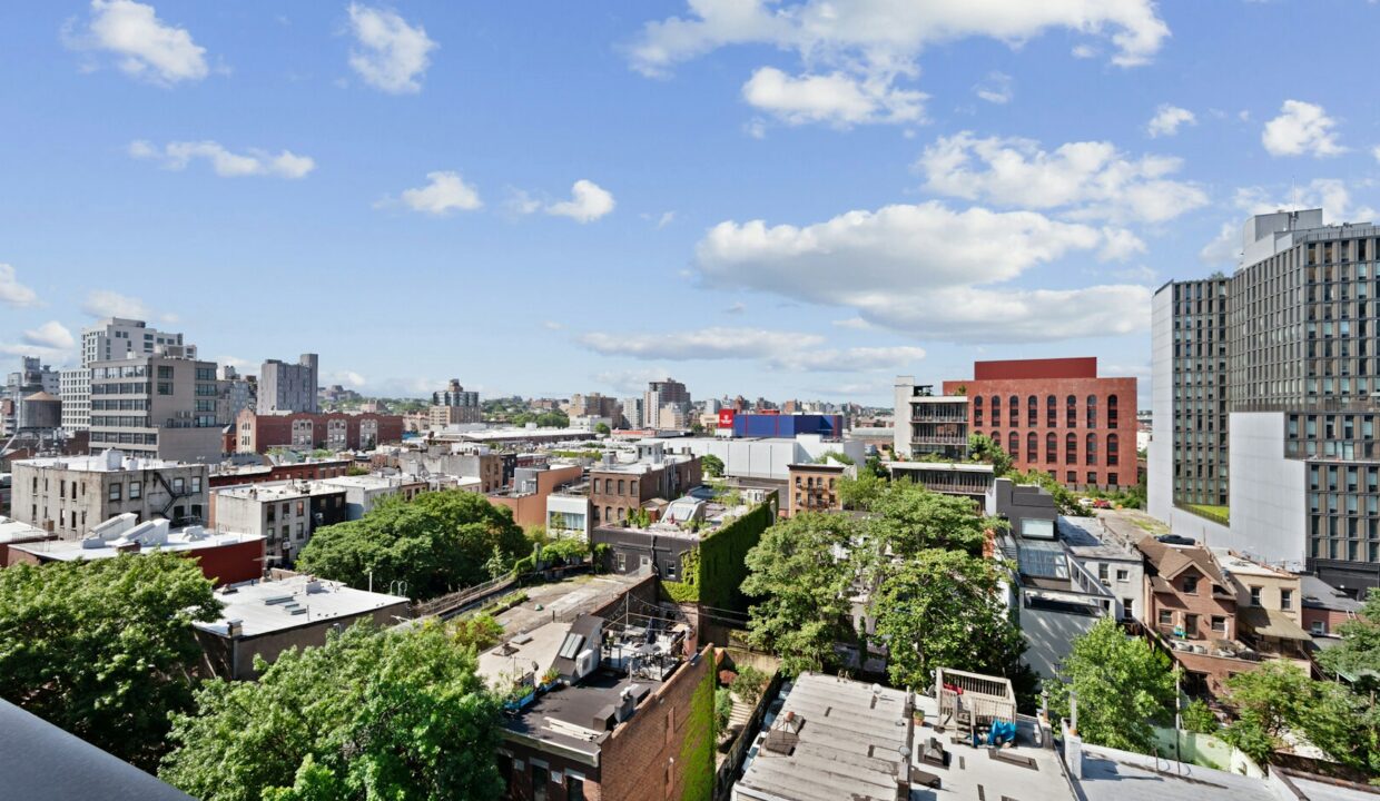 499 President Apartment 821 — official Brodsky photo