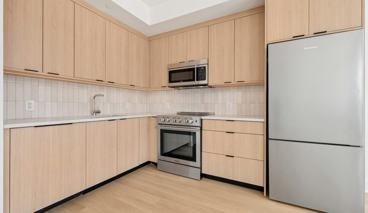 499 President Apartment 919 — official Brodsky photo