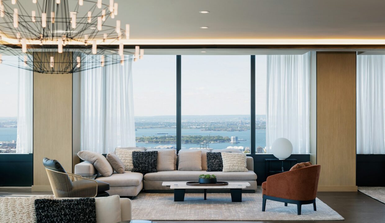 Brooklyn Crossing Apartment 3008 — official Brodsky photo