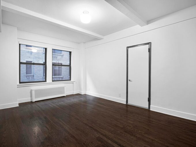 12 East 86th Street Apartment 440 — official Brodsky photo