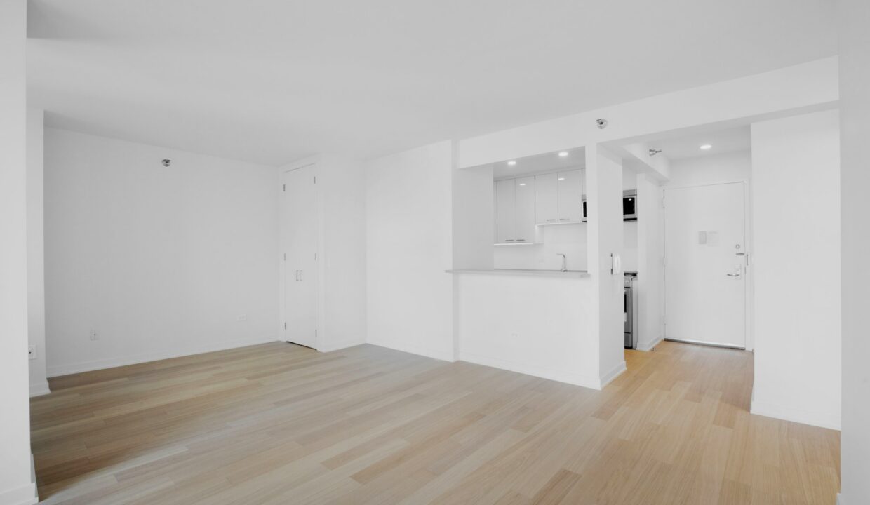 West End Towers Apartment R21C — official Brodsky photo