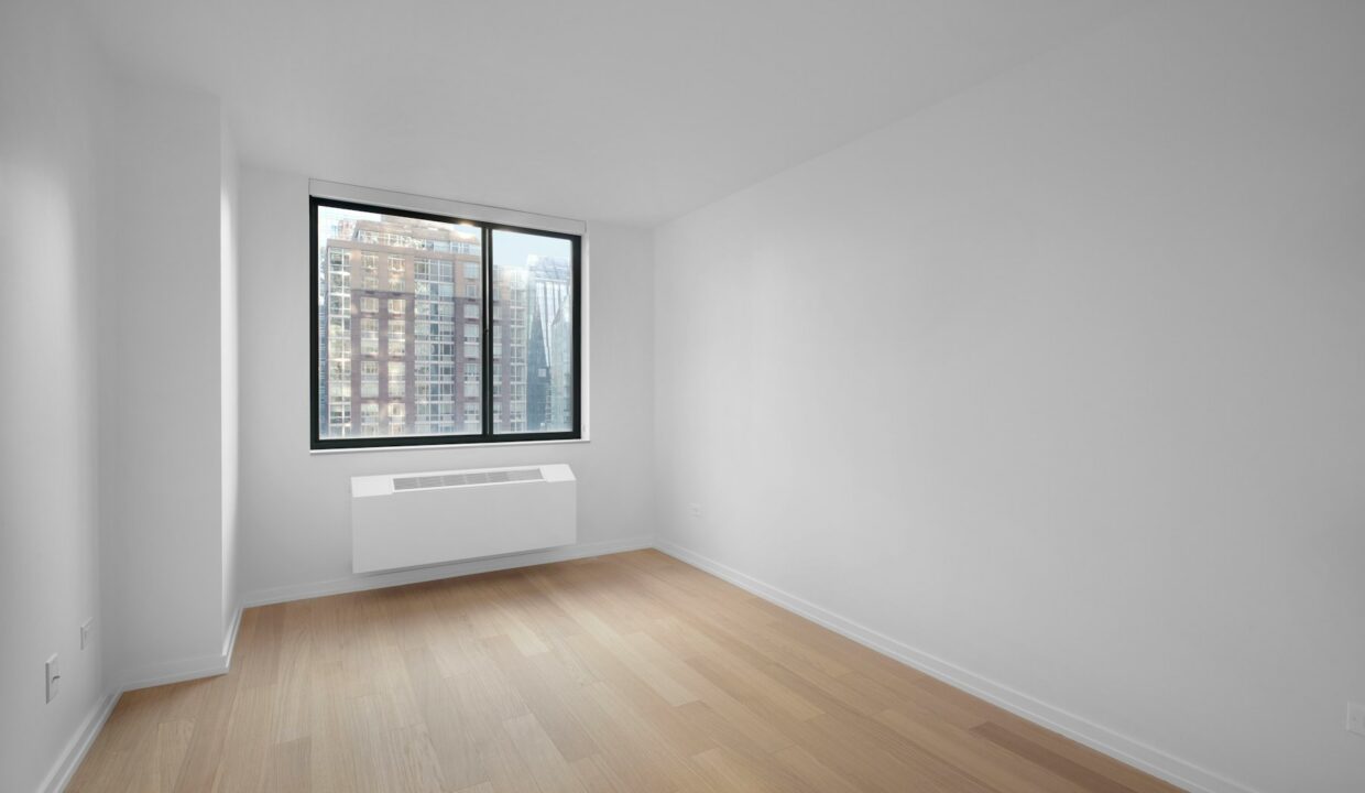 West End Towers Apartment R24F — official Brodsky photo