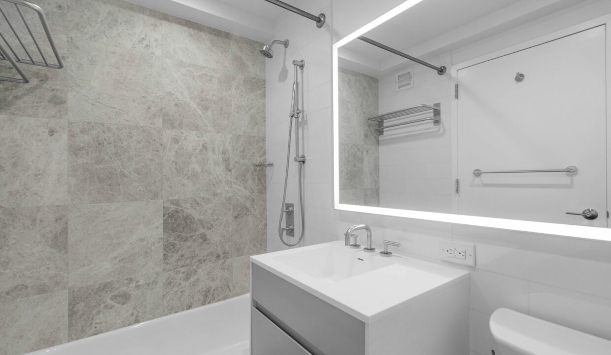 West End Towers Apartment R24F — official Brodsky photo