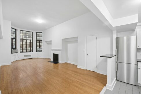 Beaux Arts II - 310 E 44 Apartment 1410 — official Brodsky photo