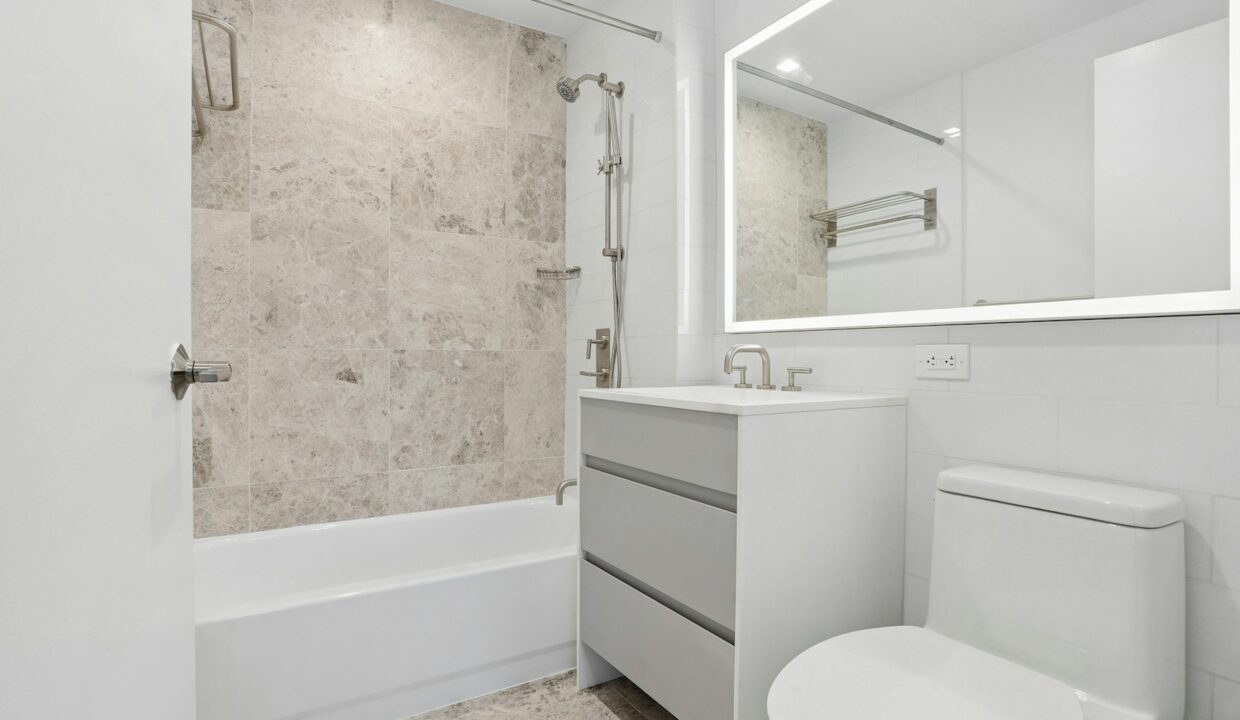 West End Towers Apartment R21C — official Brodsky photo